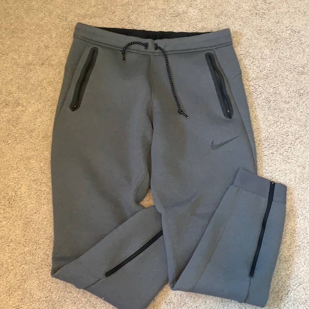 Nike Therma-Fit Large Sweatpants